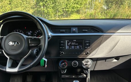KIA Rio IV, 2021 год, 1 690 000 рублей, 11 фотография