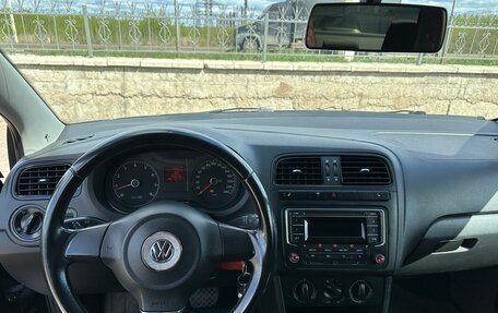 Volkswagen Polo VI (EU Market), 2013 год, 880 000 рублей, 10 фотография