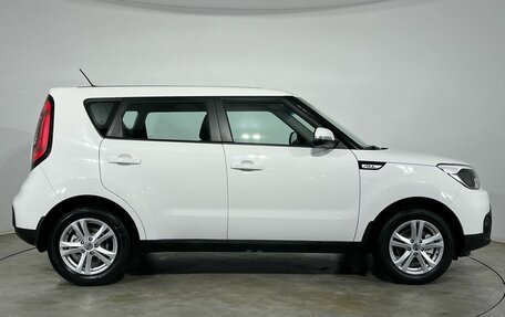 KIA Soul II рестайлинг, 2018 год, 1 735 000 рублей, 5 фотография