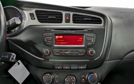 KIA cee'd III, 2015 год, 1 090 000 рублей, 23 фотография