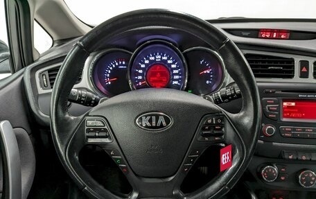 KIA cee'd III, 2015 год, 1 090 000 рублей, 24 фотография