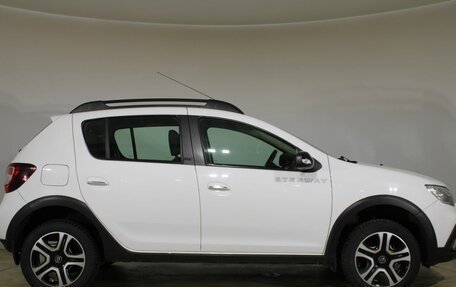 Renault Sandero II рестайлинг, 2018 год, 1 058 000 рублей, 4 фотография