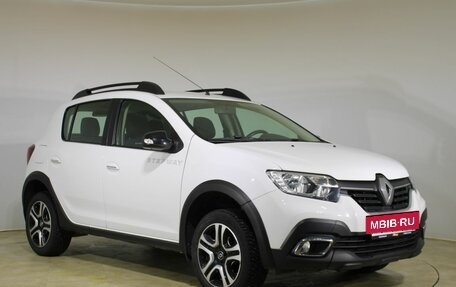 Renault Sandero II рестайлинг, 2018 год, 1 058 000 рублей, 3 фотография