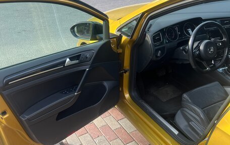 Volkswagen Golf VII, 2018 год, 2 300 000 рублей, 6 фотография