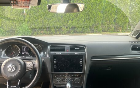 Volkswagen Golf VII, 2018 год, 2 300 000 рублей, 8 фотография