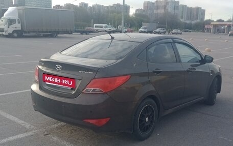 Hyundai Solaris II рестайлинг, 2014 год, 745 000 рублей, 3 фотография