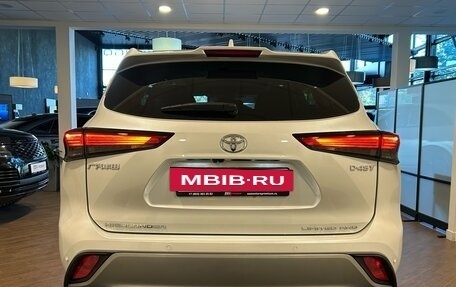 Toyota Highlander, 2025 год, 6 300 000 рублей, 3 фотография
