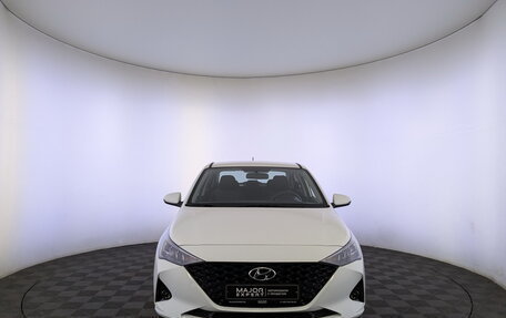 Hyundai Solaris II рестайлинг, 2021 год, 1 720 000 рублей, 2 фотография