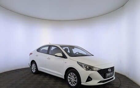 Hyundai Solaris II рестайлинг, 2021 год, 1 720 000 рублей, 3 фотография