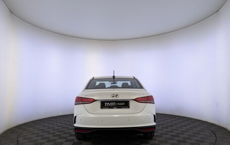 Hyundai Solaris II рестайлинг, 2021 год, 1 720 000 рублей, 6 фотография