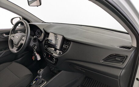 Hyundai Solaris II рестайлинг, 2021 год, 1 720 000 рублей, 19 фотография