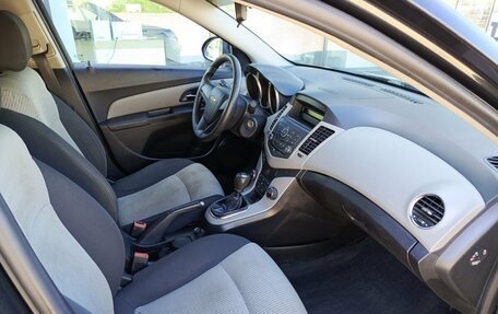 Chevrolet Cruze II, 2011 год, 595 000 рублей, 13 фотография