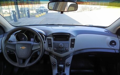 Chevrolet Cruze II, 2011 год, 595 000 рублей, 17 фотография