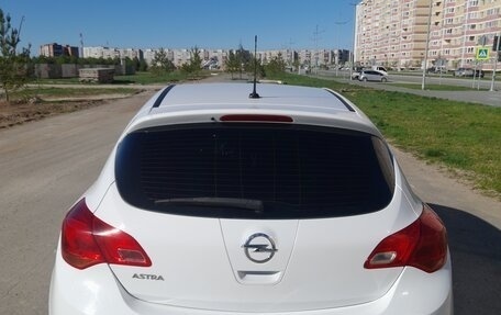 Opel Astra J, 2013 год, 710 000 рублей, 3 фотография