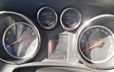 Opel Astra J, 2013 год, 710 000 рублей, 10 фотография
