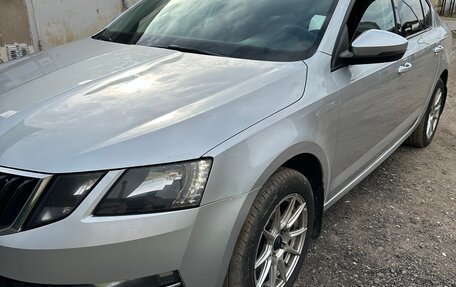 Skoda Octavia, 2017 год, 1 350 000 рублей, 2 фотография