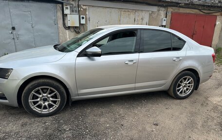 Skoda Octavia, 2017 год, 1 350 000 рублей, 4 фотография