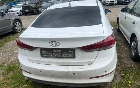 Hyundai Elantra VI рестайлинг, 2018 год, 1 100 000 рублей, 6 фотография
