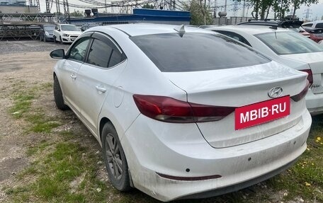 Hyundai Elantra VI рестайлинг, 2018 год, 1 100 000 рублей, 4 фотография