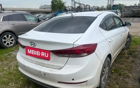 Hyundai Elantra VI рестайлинг, 2018 год, 1 100 000 рублей, 5 фотография