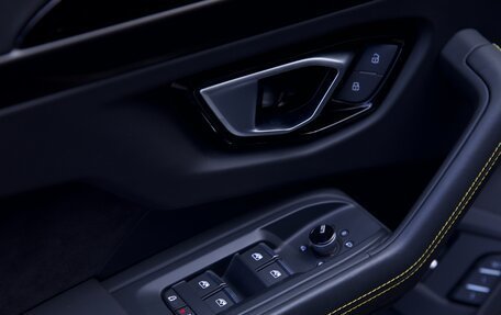 Lamborghini Urus I, 2022 год, 28 500 000 рублей, 15 фотография