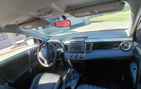Toyota RAV4, 2015 год, 2 050 000 рублей, 8 фотография