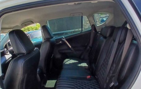 Toyota RAV4, 2015 год, 2 050 000 рублей, 13 фотография