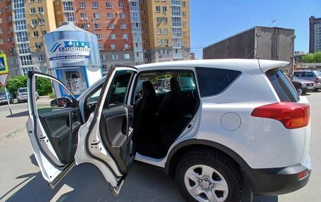 Toyota RAV4, 2015 год, 2 050 000 рублей, 16 фотография