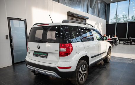 Skoda Yeti I рестайлинг, 2015 год, 1 540 000 рублей, 6 фотография