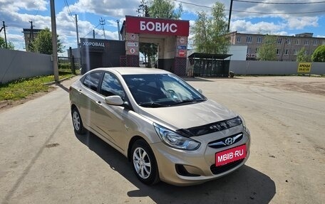 Hyundai Solaris II рестайлинг, 2011 год, 745 000 рублей, 4 фотография