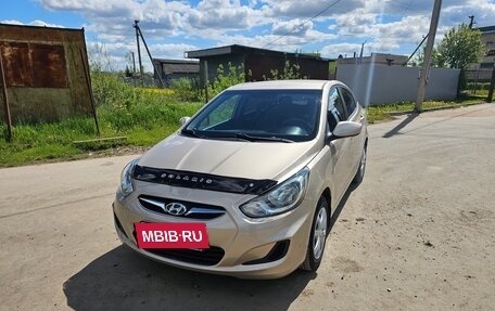 Hyundai Solaris II рестайлинг, 2011 год, 745 000 рублей, 2 фотография