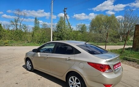 Hyundai Solaris II рестайлинг, 2011 год, 745 000 рублей, 1 фотография
