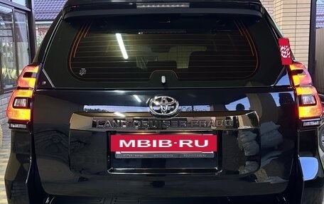 Toyota Land Cruiser Prado 150 рестайлинг 2, 2020 год, 7 500 000 рублей, 2 фотография
