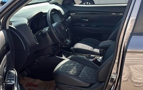 Mitsubishi Outlander III рестайлинг 3, 2021 год, 1 750 200 рублей, 7 фотография