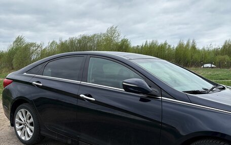 Hyundai Sonata VI, 2011 год, 1 250 000 рублей, 2 фотография