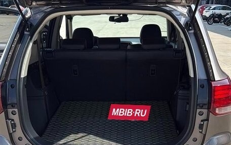 Mitsubishi Outlander III рестайлинг 3, 2021 год, 1 750 200 рублей, 10 фотография