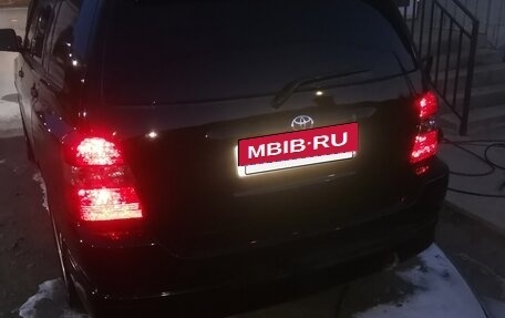 Toyota Kluger I, 2006 год, 1 400 000 рублей, 9 фотография