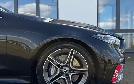 Mercedes-Benz CLS, 2022 год, 4 890 000 рублей, 4 фотография