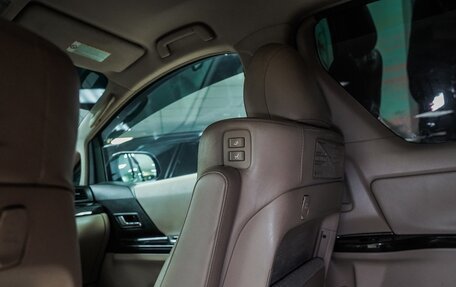 Toyota Alphard III, 2012 год, 2 790 000 рублей, 20 фотография