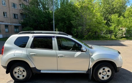 Renault Duster I рестайлинг, 2014 год, 900 000 рублей, 3 фотография
