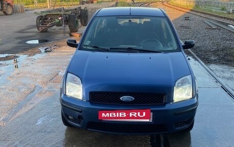 Ford Fusion I, 2005 год, 350 000 рублей, 3 фотография