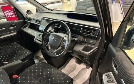 Honda Stepwgn IV, 2016 год, 2 229 000 рублей, 10 фотография