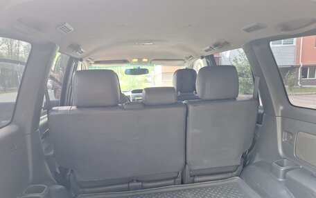 Toyota Land Cruiser Prado 120 рестайлинг, 2007 год, 2 150 000 рублей, 12 фотография