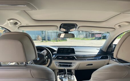 BMW 7 серия, 2018 год, 5 000 000 рублей, 17 фотография