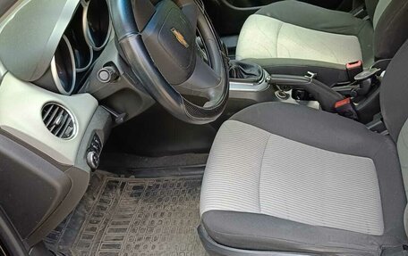 Chevrolet Cruze II, 2014 год, 950 000 рублей, 8 фотография