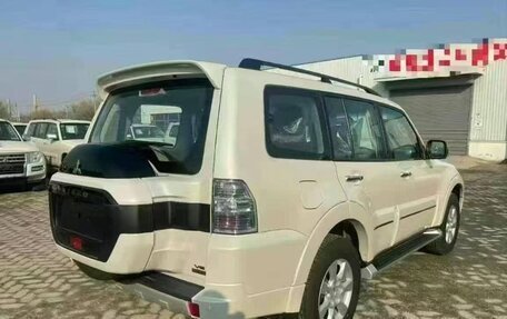 Mitsubishi Pajero IV, 2021 год, 4 300 000 рублей, 6 фотография