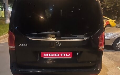 Mercedes-Benz V-Класс, 2014 год, 3 500 000 рублей, 7 фотография