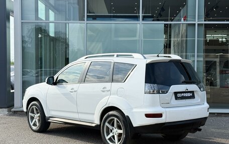 Mitsubishi Outlander III рестайлинг 3, 2010 год, 885 000 рублей, 2 фотография
