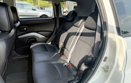 Mitsubishi Outlander III рестайлинг 3, 2010 год, 885 000 рублей, 9 фотография