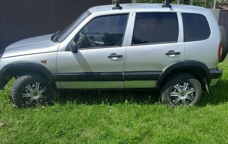 Chevrolet Niva I рестайлинг, 2005 год, 290 000 рублей, 3 фотография
